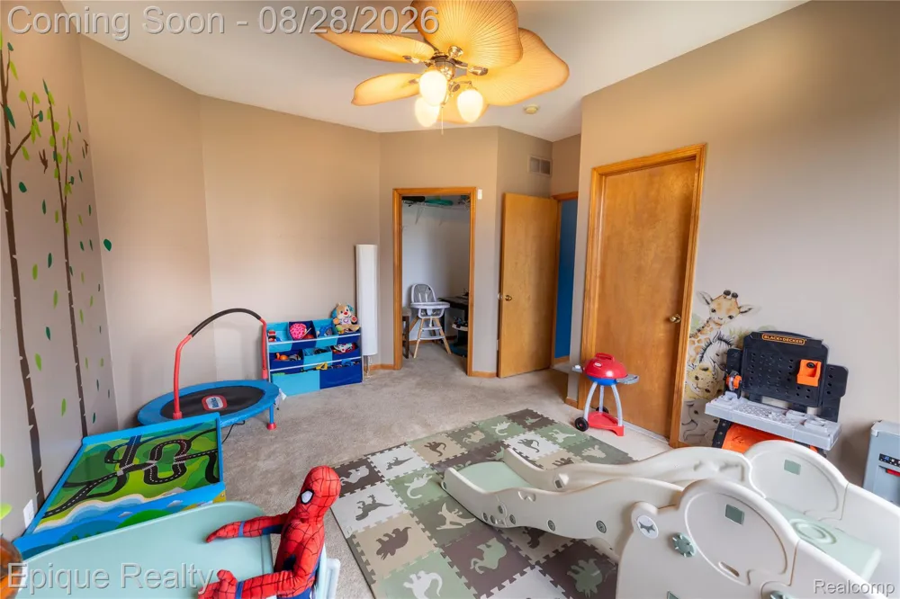 50470 Chief Drive Macomb Township, MI 48044