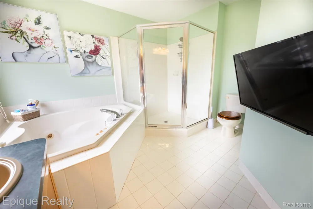 50470 Chief Drive Macomb Township, MI 48044