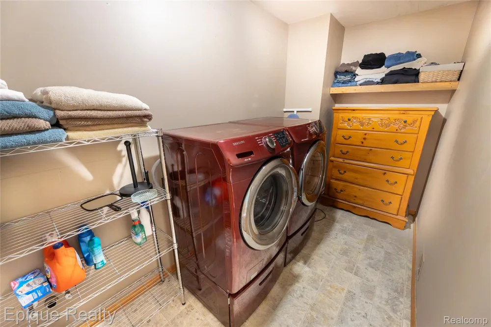 50470 Chief Drive Macomb Township, MI 48044
