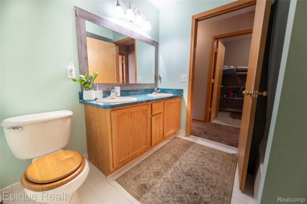 50470 Chief Drive Macomb Township, MI 48044