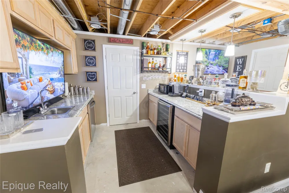 50470 Chief Drive Macomb Township, MI 48044