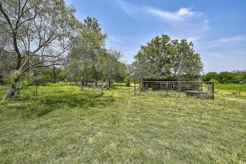 Lakewood Circle Lake Bridgeport, TX 76426