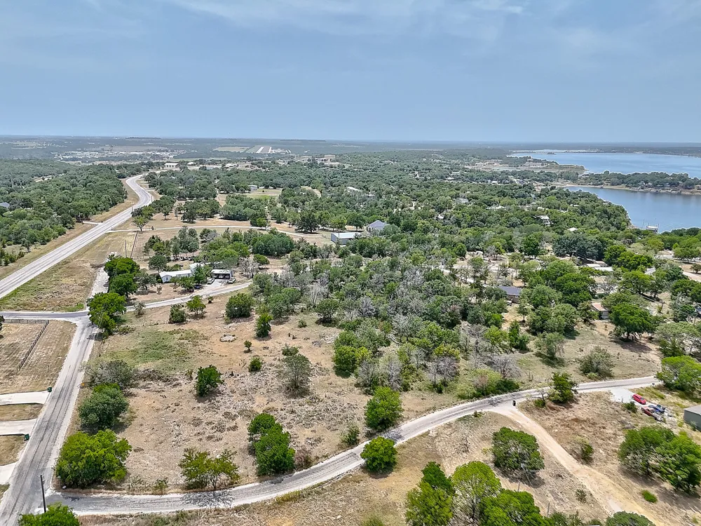 Lakewood Circle Lake Bridgeport, TX 76426