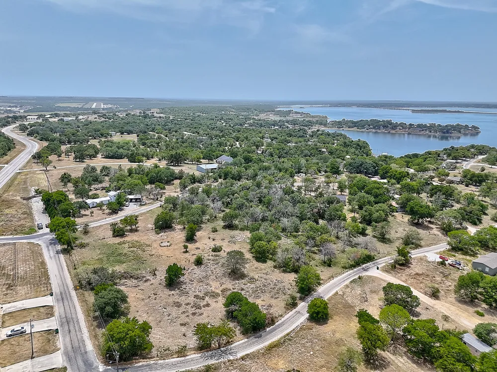 Lakewood Circle Lake Bridgeport, TX 76426