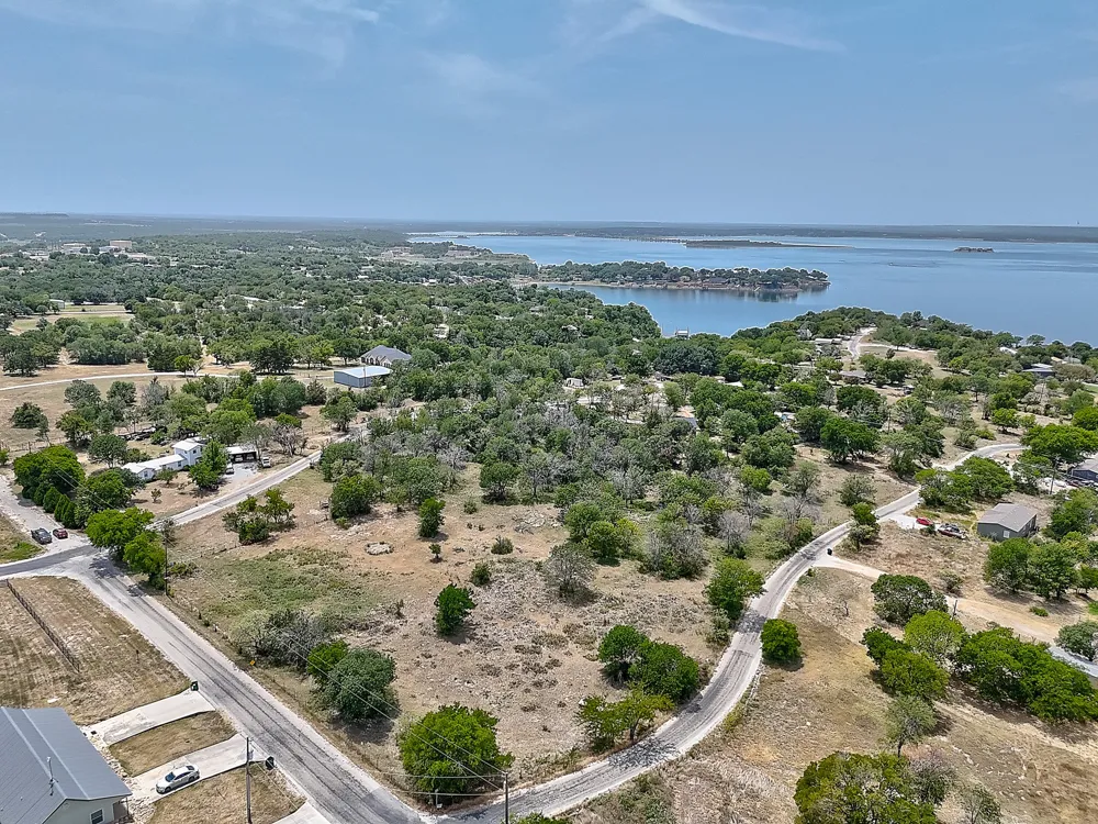 Lakewood Circle Lake Bridgeport, TX 76426