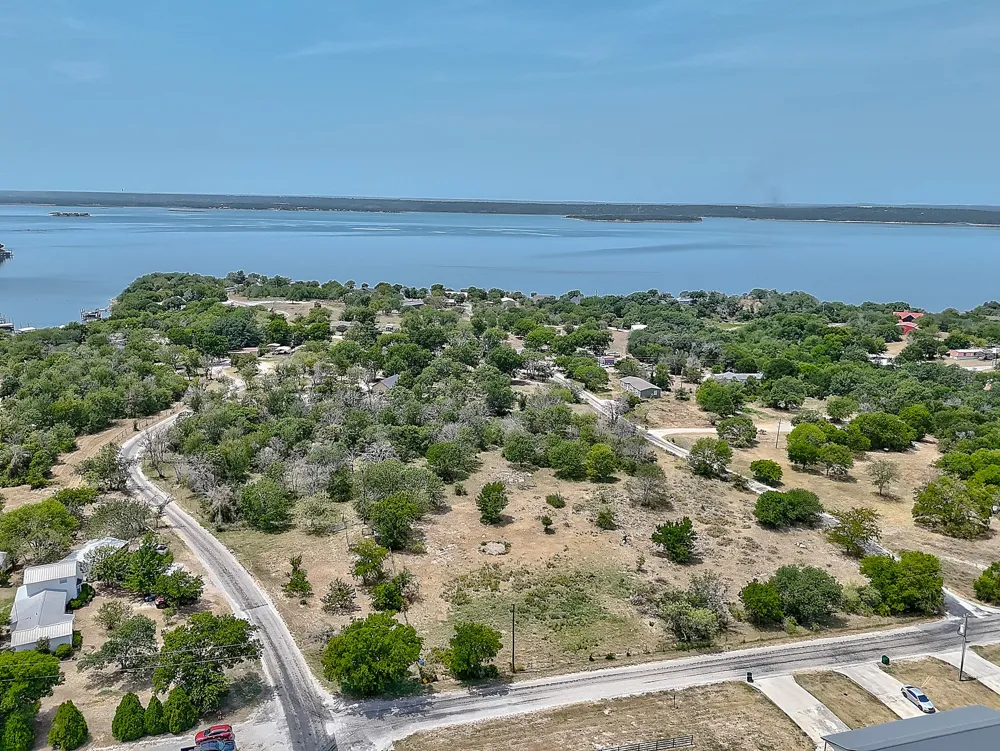 Lakewood Circle Lake Bridgeport, TX 76426