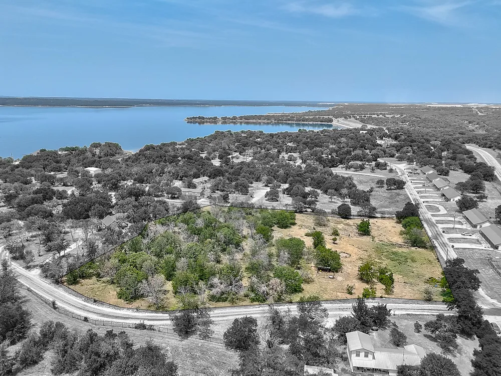 Lakewood Circle Lake Bridgeport, TX 76426