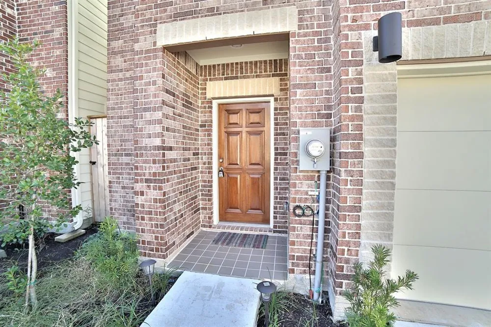 3719 Main Poplar Drive Houston, TX 77025