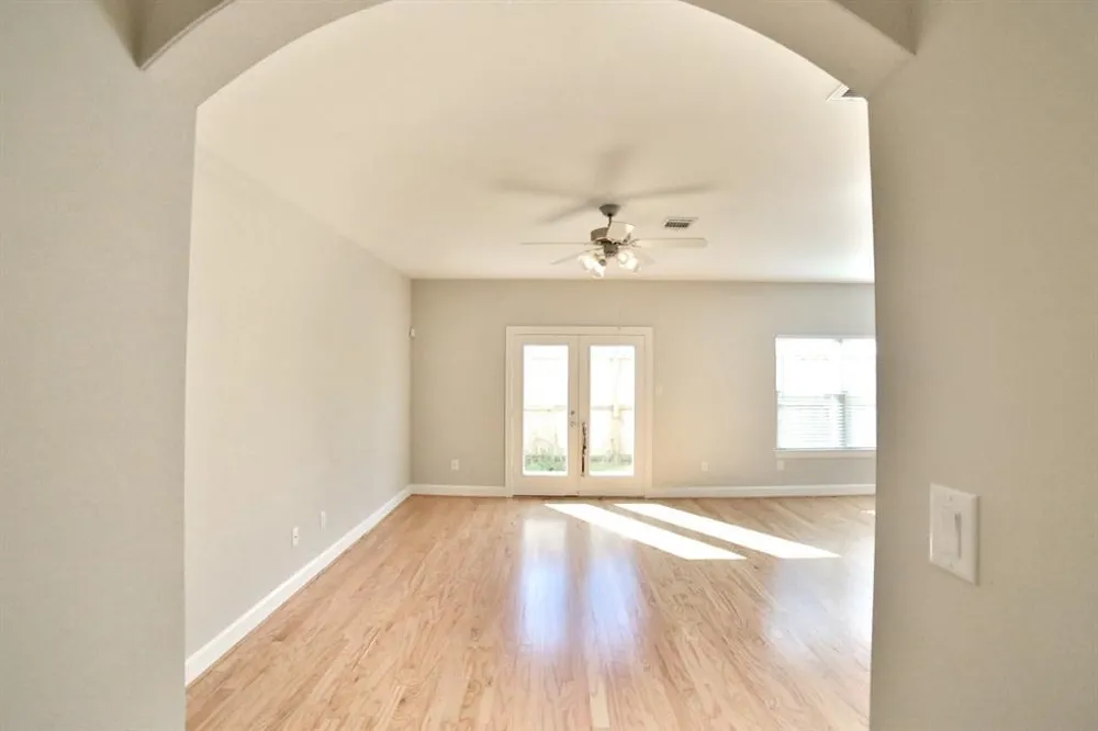 3719 Main Poplar Drive Houston, TX 77025