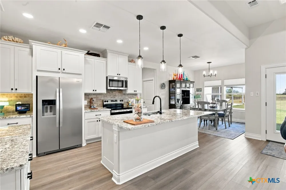 297 Whitetail Lane Victoria, TX 77905