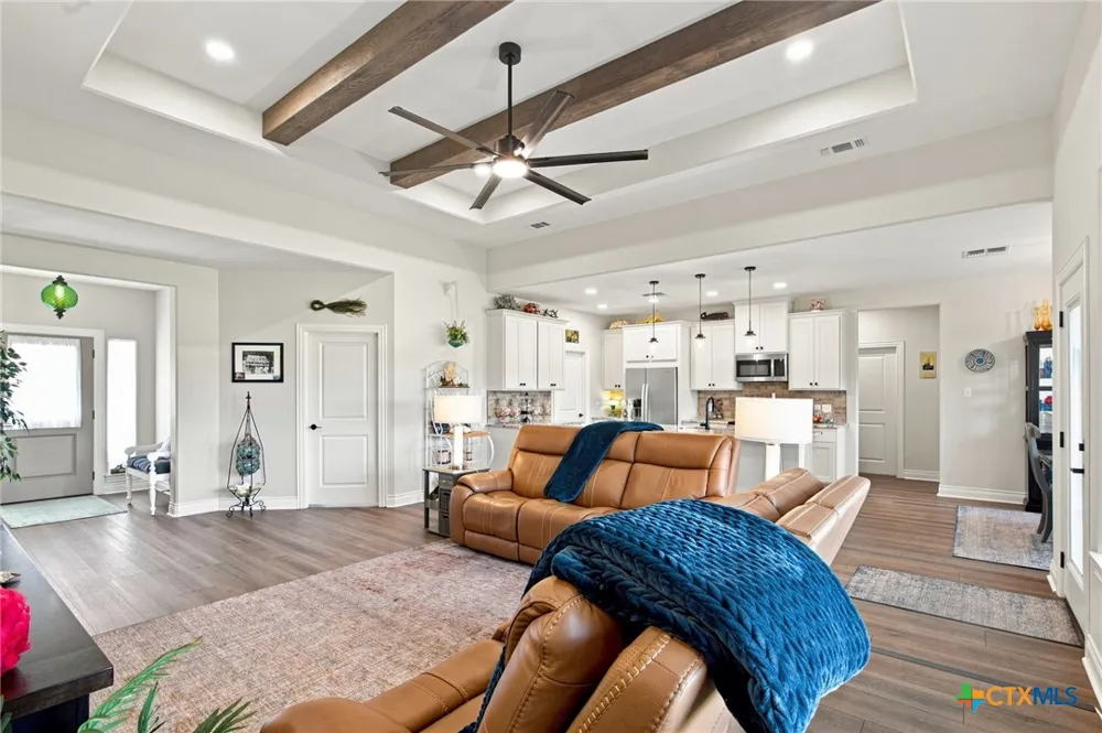 297 Whitetail Lane Victoria, TX 77905