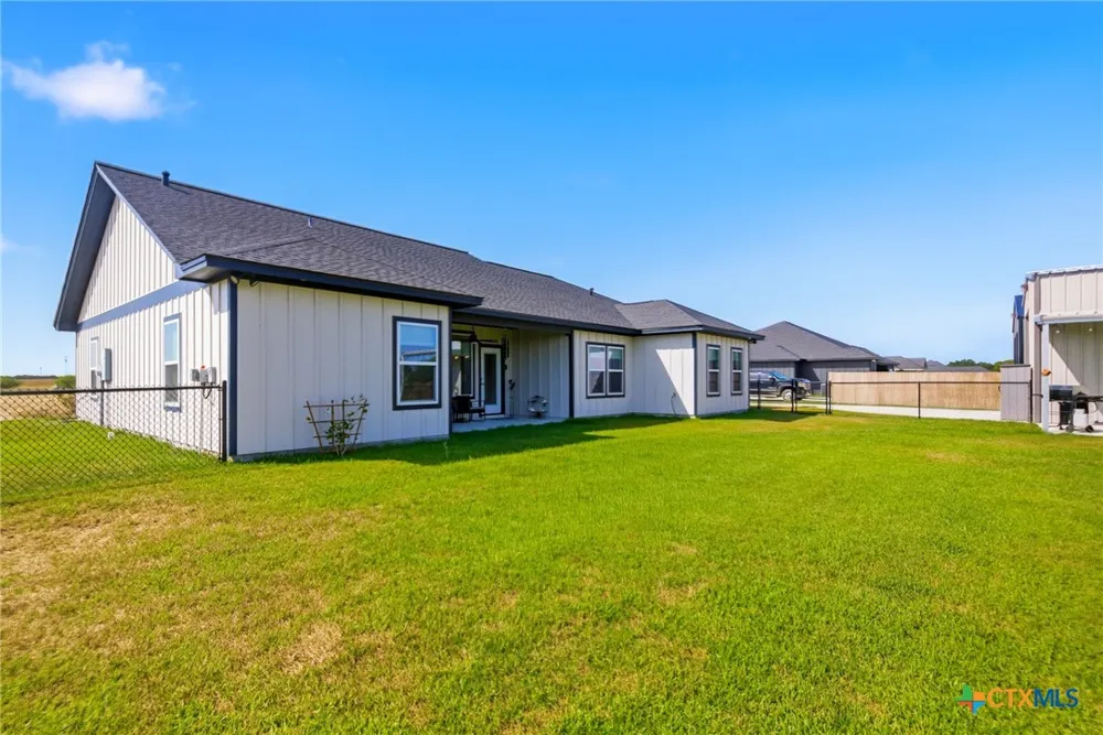 297 Whitetail Lane Victoria, TX 77905