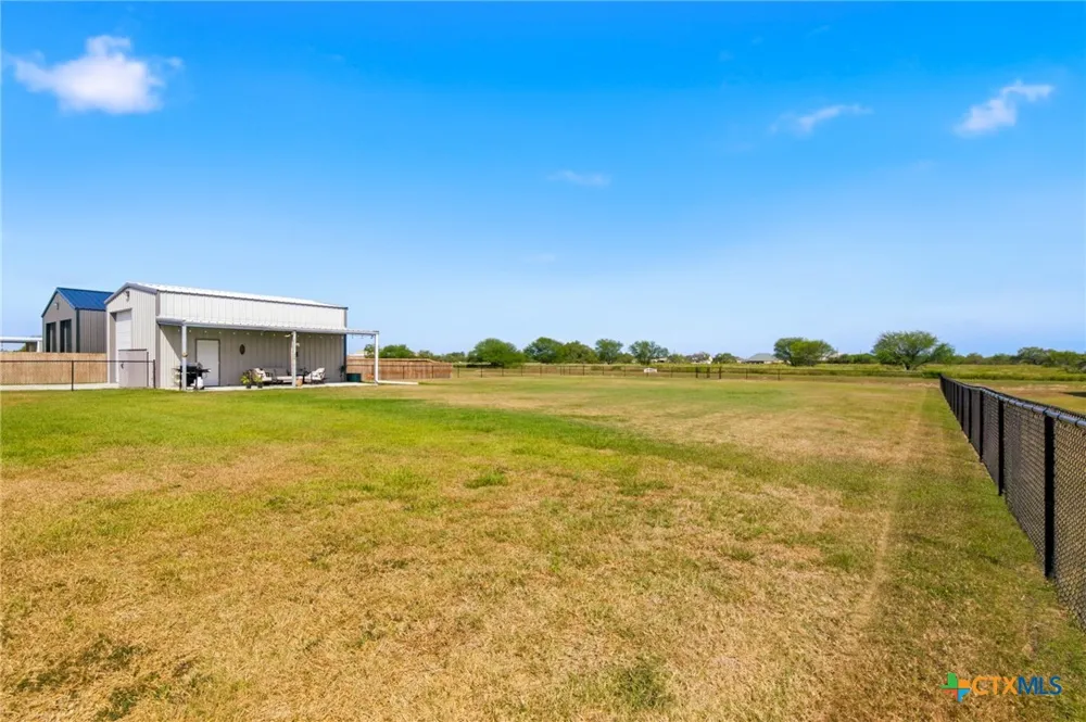 297 Whitetail Lane Victoria, TX 77905