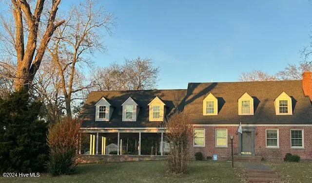 301 W Pittsylvania Street Halifax, NC 27839