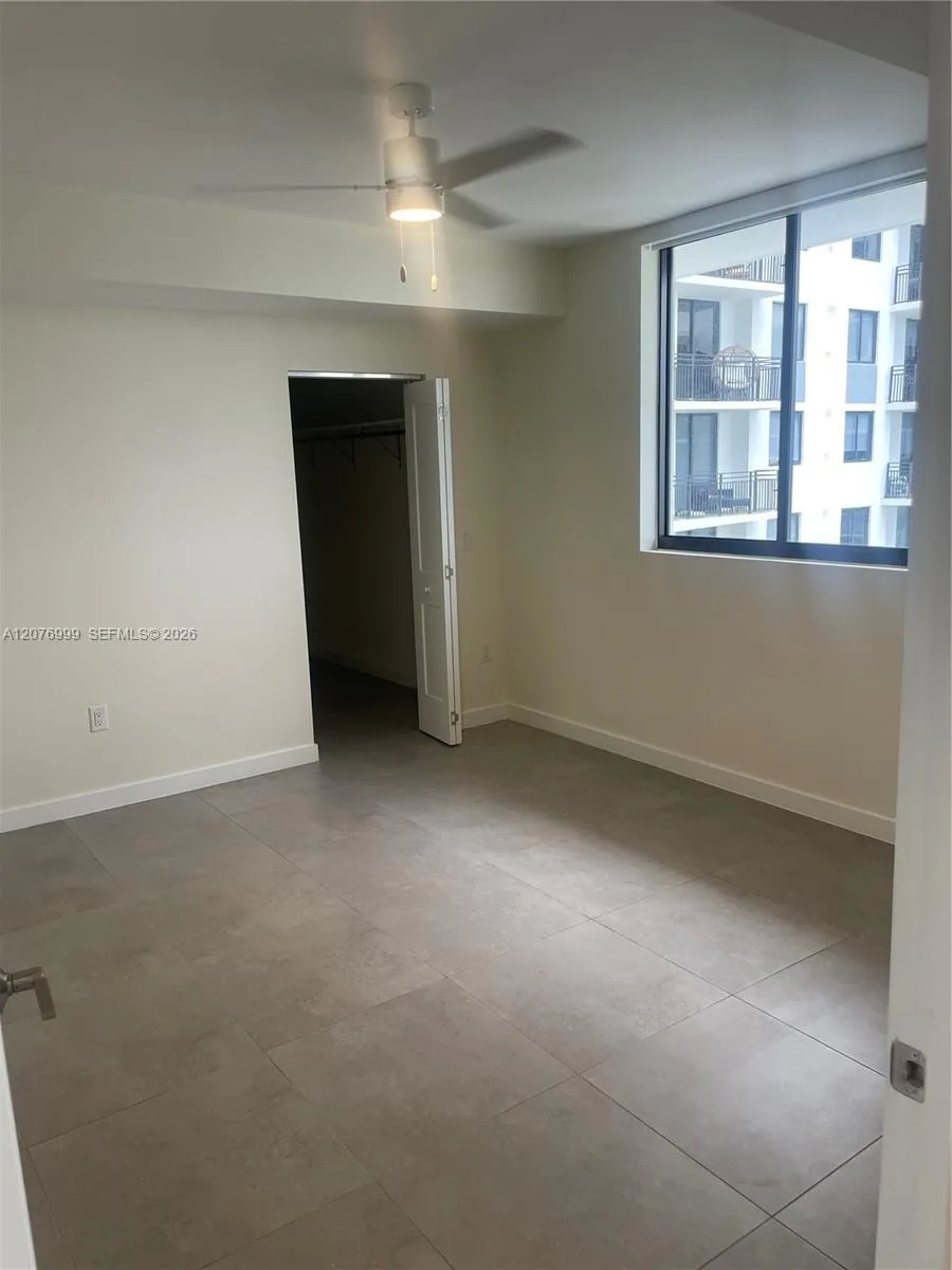 16395 Biscayne Blvd #1611 North Miami Beach, FL 33160