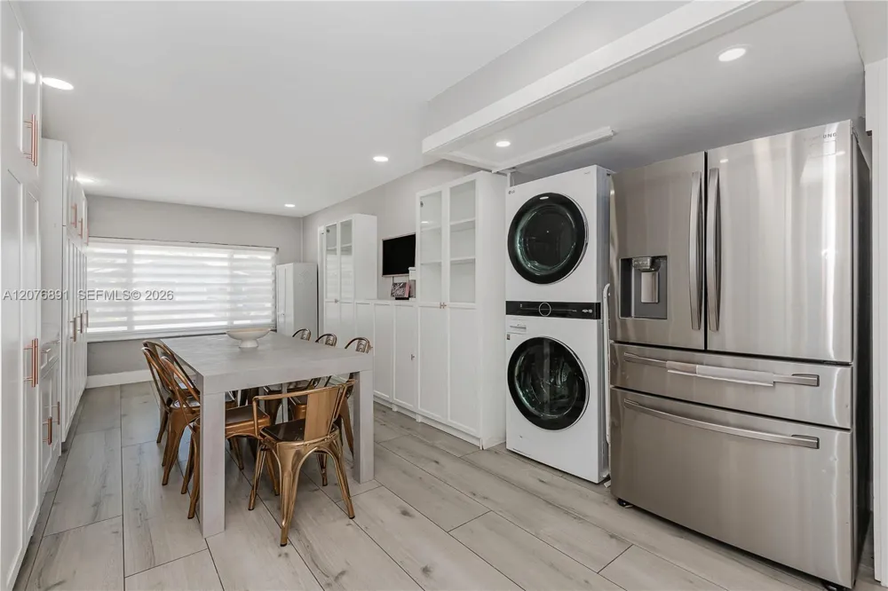 928 NW 106th Ave Cir Miami, FL 33172