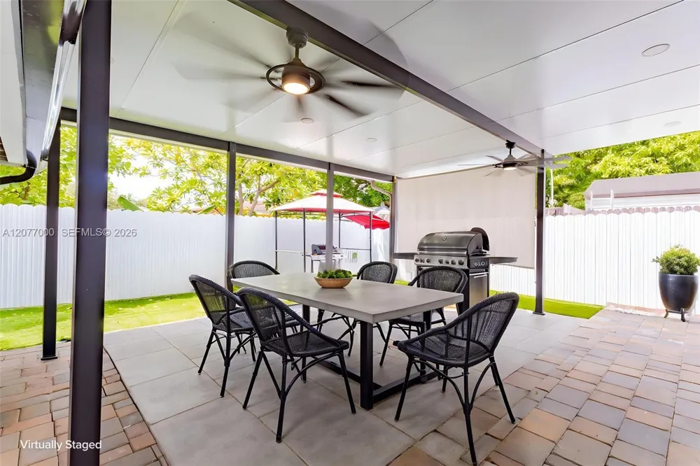 350 W 16th St Hialeah, FL 33010