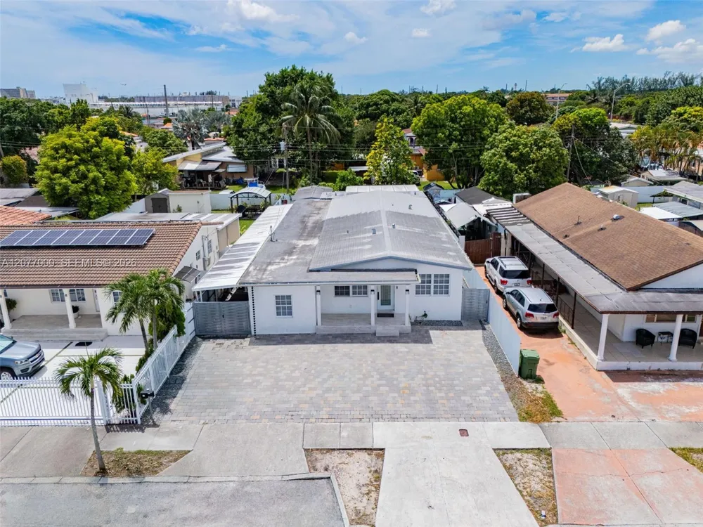 350 W 16th St Hialeah, FL 33010
