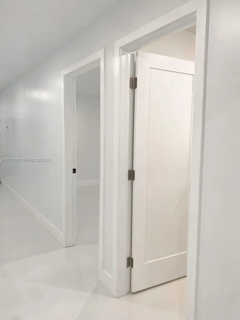 350 W 16th St Hialeah, FL 33010