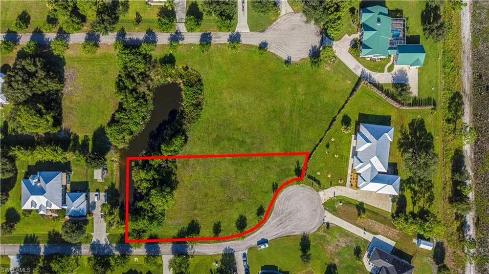 18901 Bridge Wood Court Alva, FL 33920