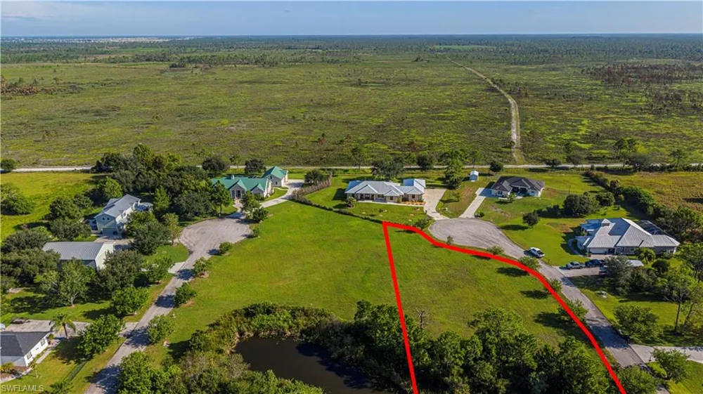 18901 Bridge Wood Court Alva, FL 33920