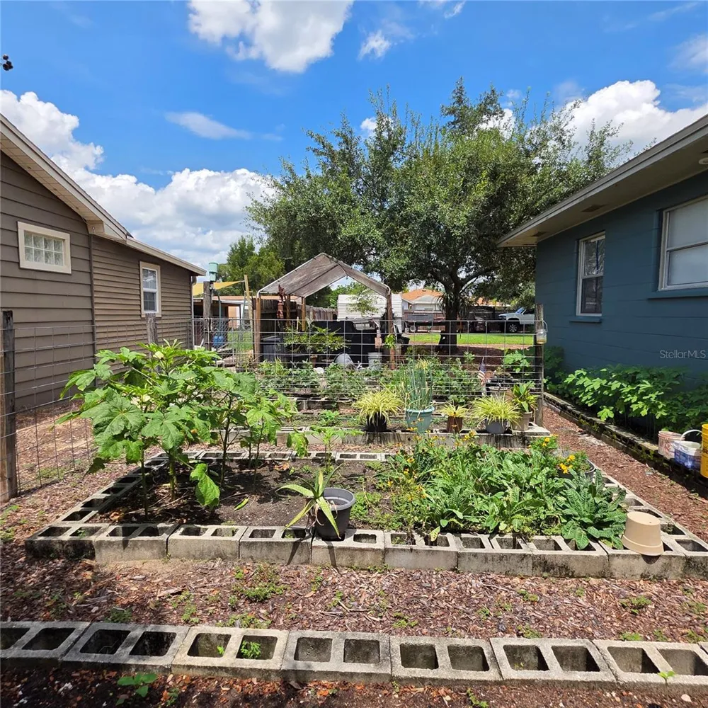845 AVENUE F NE Winter Haven, FL 33881