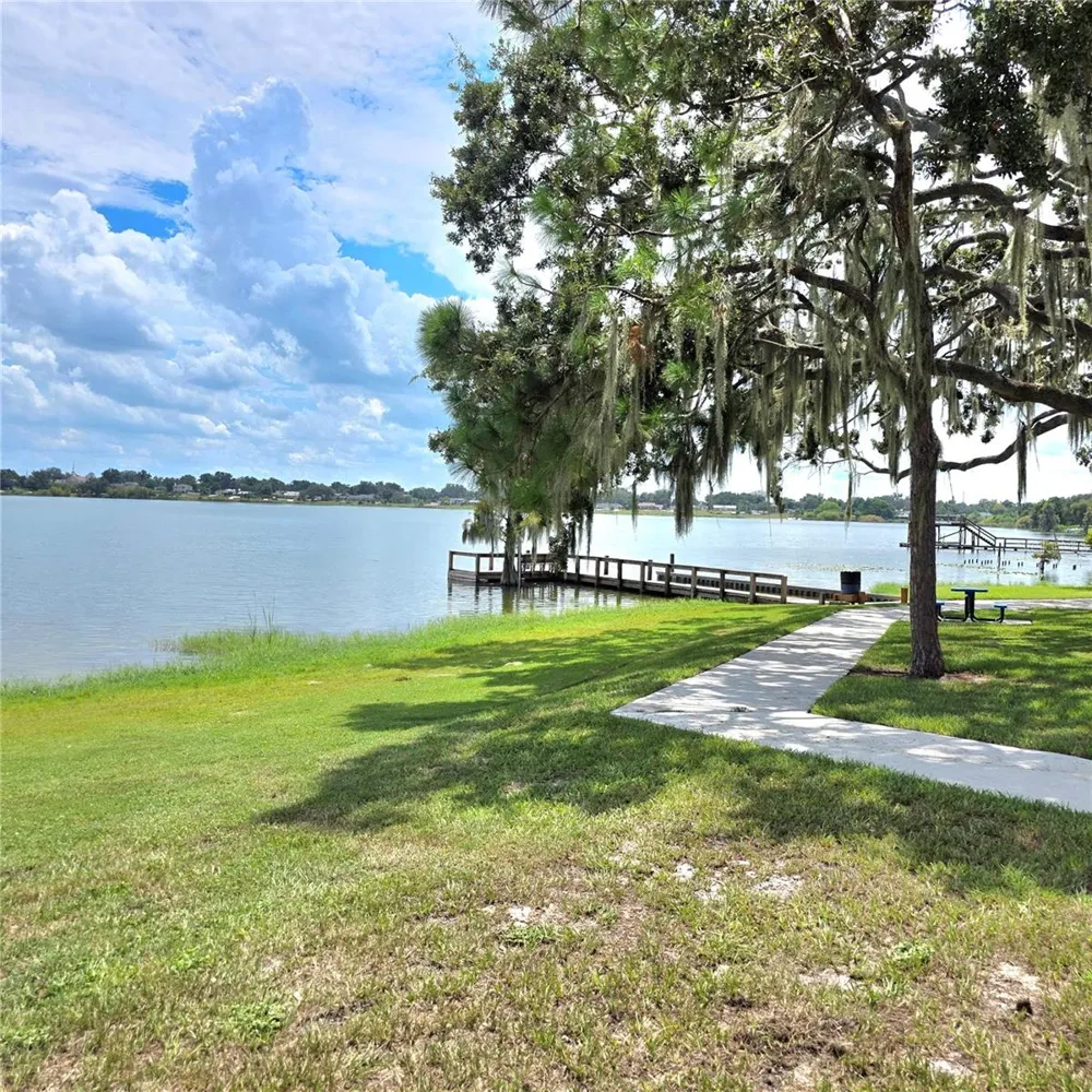 845 AVENUE F NE Winter Haven, FL 33881