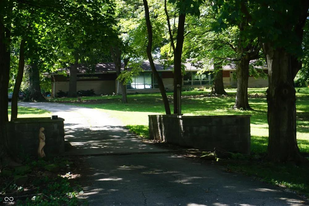3123 W Fairview Road Greenwood, IN 46142