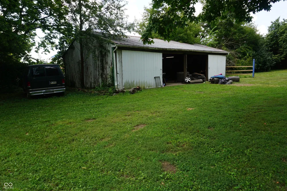 3123 W Fairview Road Greenwood, IN 46142