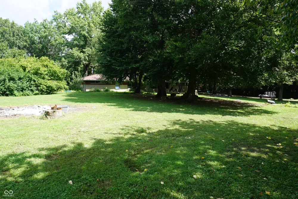 3123 W Fairview Road Greenwood, IN 46142