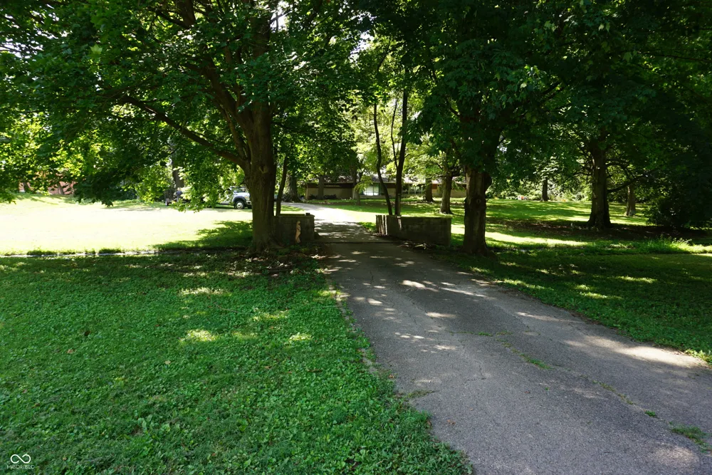 3123 W Fairview Road Greenwood, IN 46142