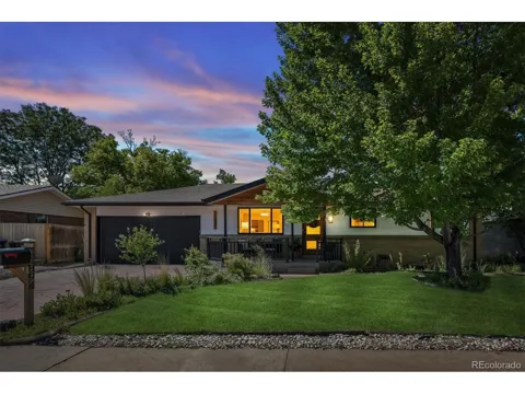 11894 W 65th Place