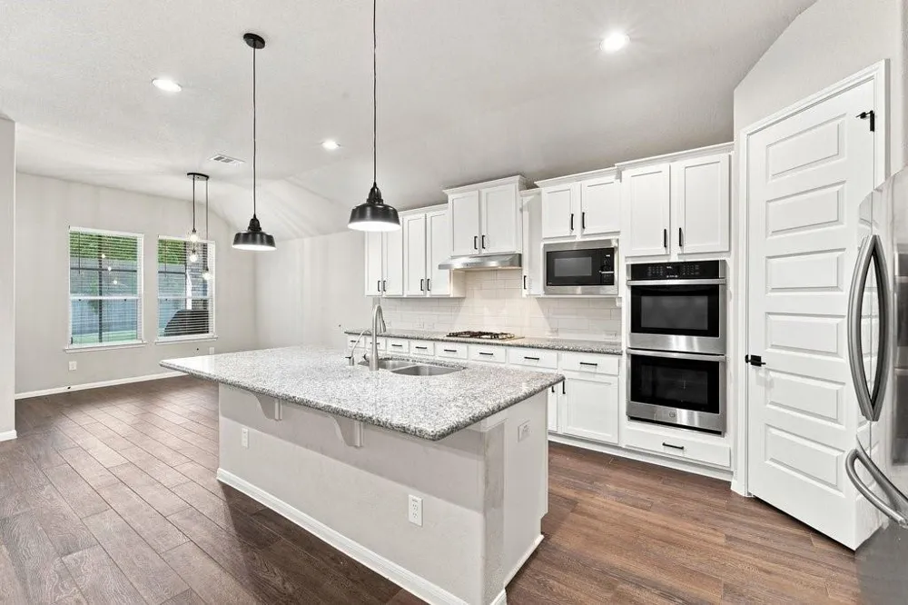 7602 Mesquite Hill Lane Richmond, TX 77469