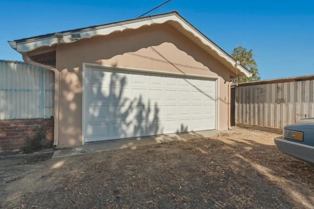 315 Riverside Road Hollister, CA 95023