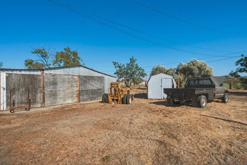 315 Riverside Road Hollister, CA 95023