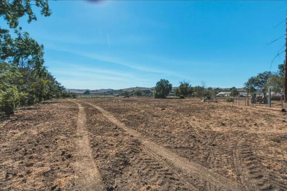 315 Riverside Road Hollister, CA 95023