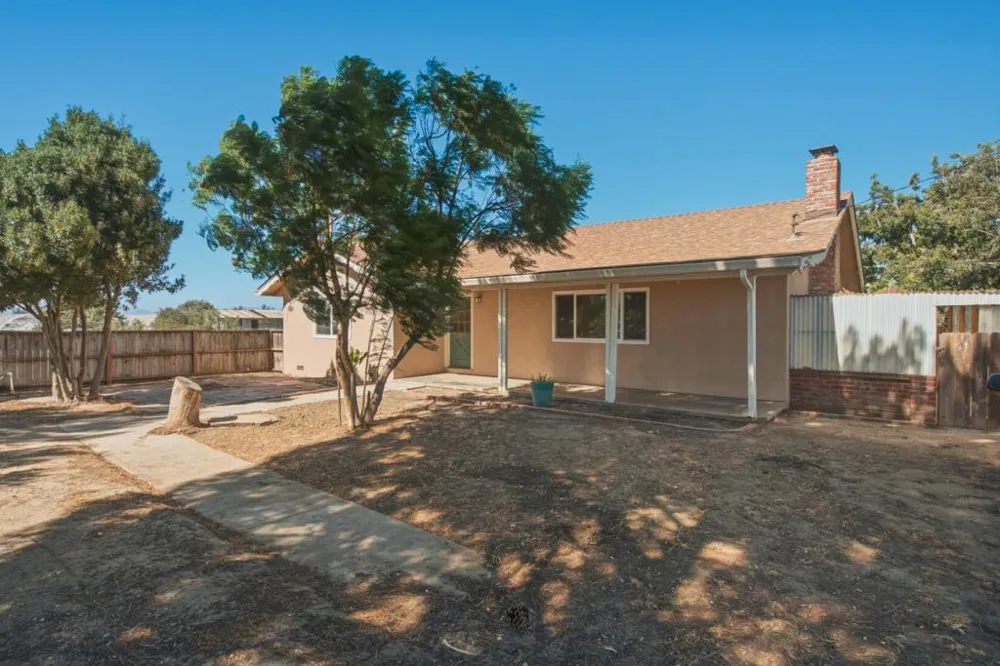 315 Riverside Road Hollister, CA 95023