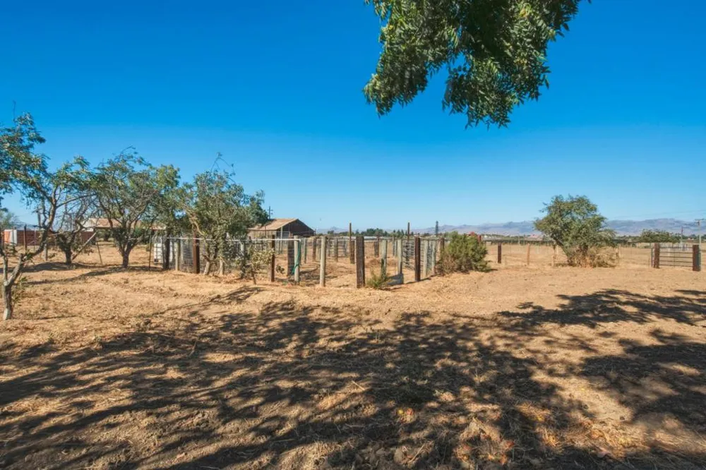 315 Riverside Road Hollister, CA 95023