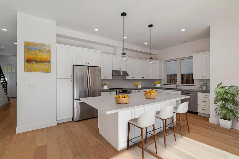1460 Kentfield Avenue Redwood City, CA 94061
