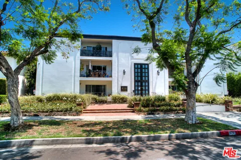 416 Oakhurst Drive #103