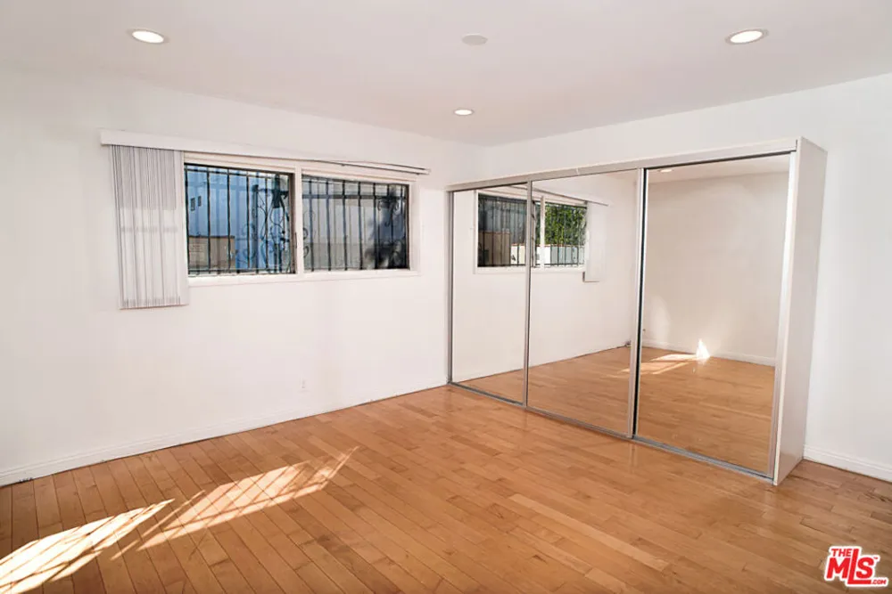 416 Oakhurst Drive #103 Beverly Hills, CA 90210