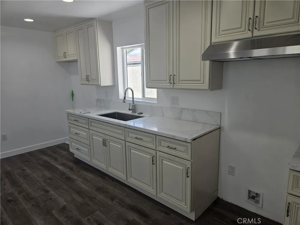 1307 S Woods #A Los Angeles, CA 90022