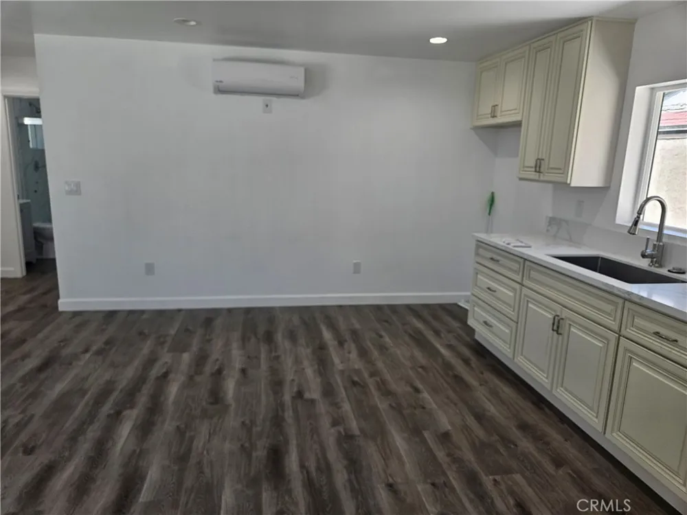 1307 S Woods #A Los Angeles, CA 90022