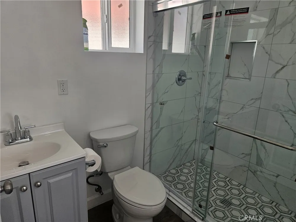 1307 S Woods #A Los Angeles, CA 90022