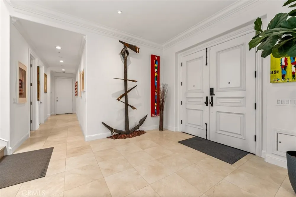 215 Poppy Avenue Corona del Mar, CA 92625