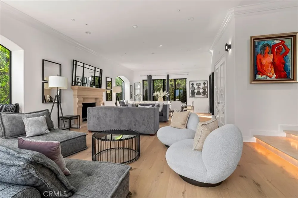 215 Poppy Avenue Corona del Mar, CA 92625