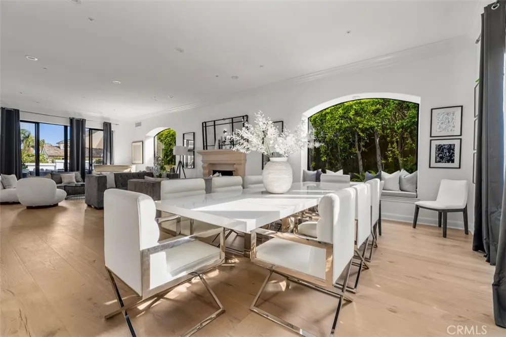 215 Poppy Avenue Corona del Mar, CA 92625