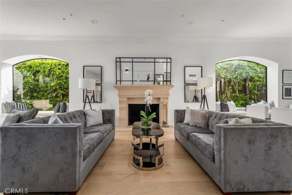 215 Poppy Avenue Corona del Mar, CA 92625