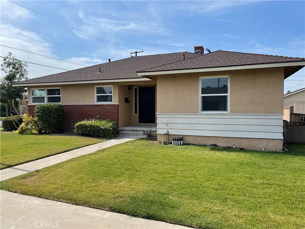 1440 E Rose Avenue Orange, CA 92867