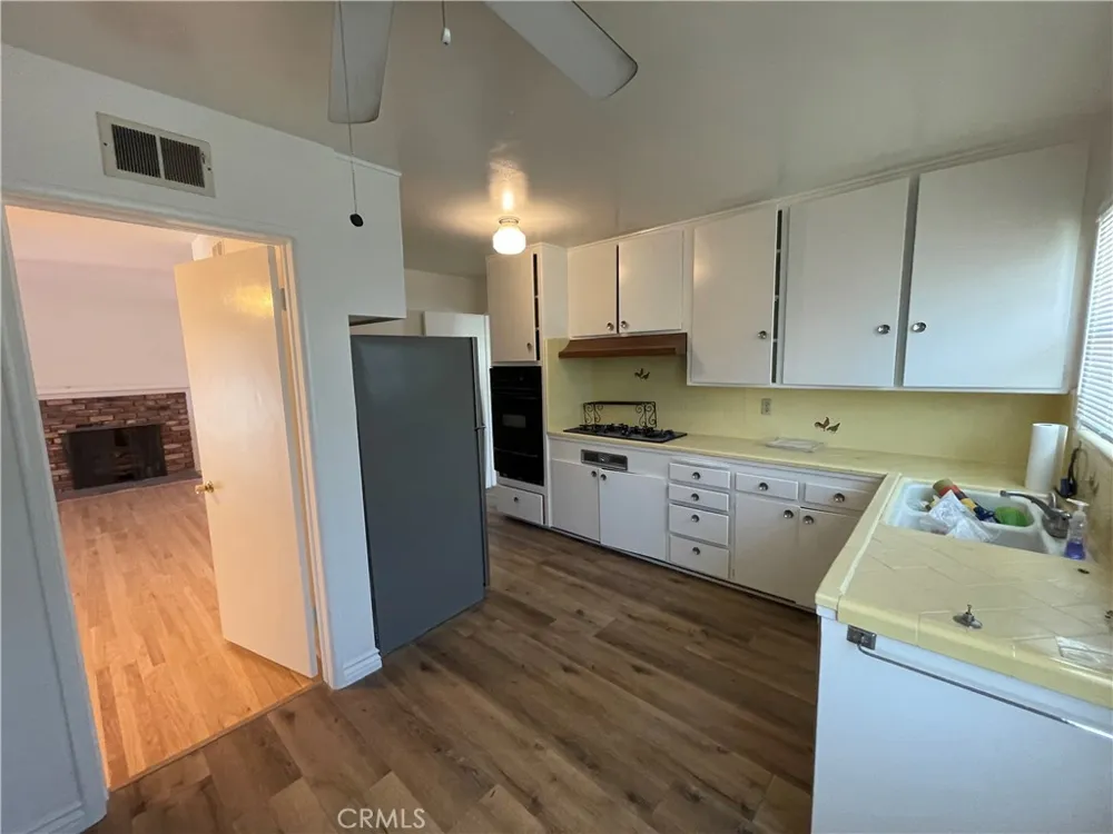1440 E Rose Avenue Orange, CA 92867